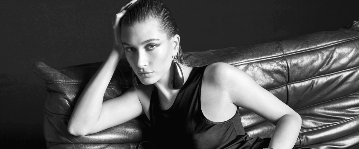 #YSL50 BY ANTHONY VACCARELLO 艺术指导：Anthony Vaccarello摄影师：Gray Sorrenti出镜：Hailey Bieber, Dominic Fike, Steve..