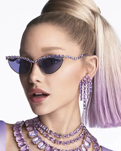 施华洛世奇携手全球品牌代言人Ariana Grande 焕耀发布2025春夏广告大片