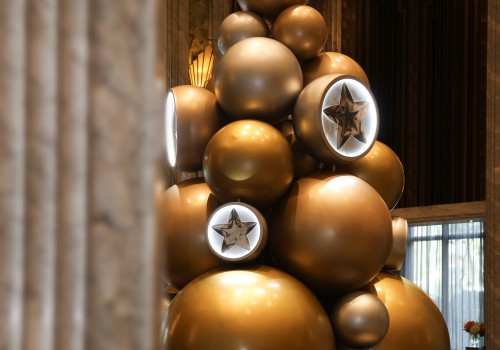 假日礼遇 “杰”然不同 与莫杰香氛共度璀璨节日时光