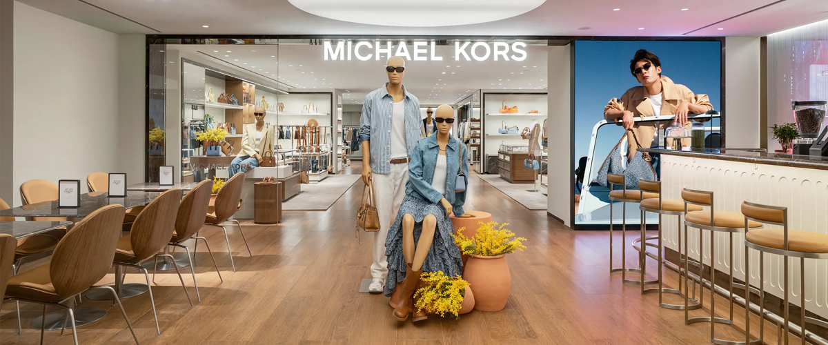 MICHAEL KORS北京国贸商城旗舰店盛大启幕 呈现首家餐饮概念JET SET LOUNGE (MK旅行吧)