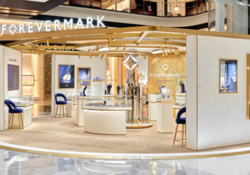 永恒之曜 春城遇见 FOREVERMARK 永恒印记全新“春城凝曜”限时体验空间暨“花开曜至”艺术珠宝展 昆明恒隆广场盛大启幕